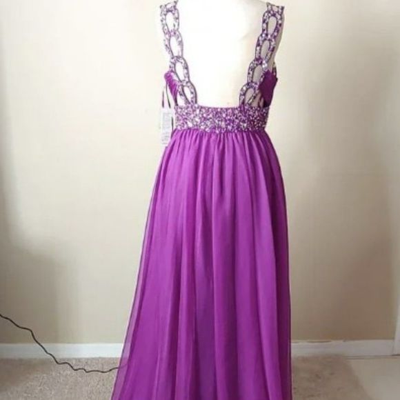 NWOT Tag Nina Canacci Long Gown in Purple - Picture 3 of 4